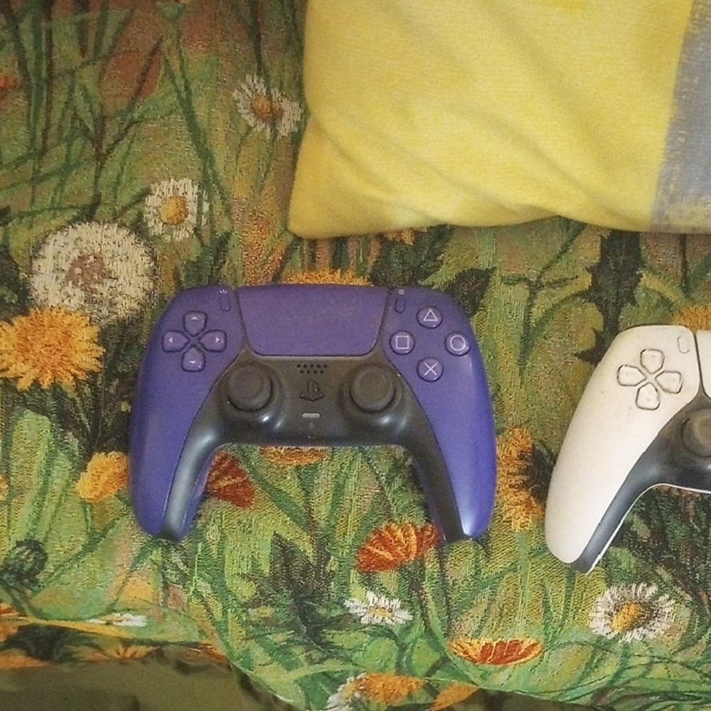 Sony DualSense Wireless Controller - Four Colors Sold Separately
